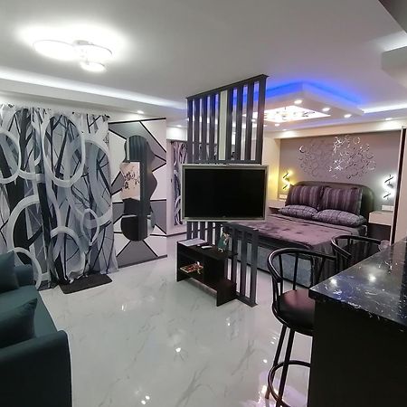 Condo Azur Suites B316 Near Airport, Netflix, Stylish, Cozy With Swimming Pool Isla de Mactán Exterior foto