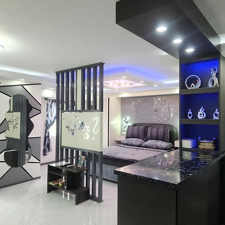 Condo Azur Suites B316 Near Airport, Netflix, Stylish, Cozy With Swimming Pool Isla de Mactán Exterior foto